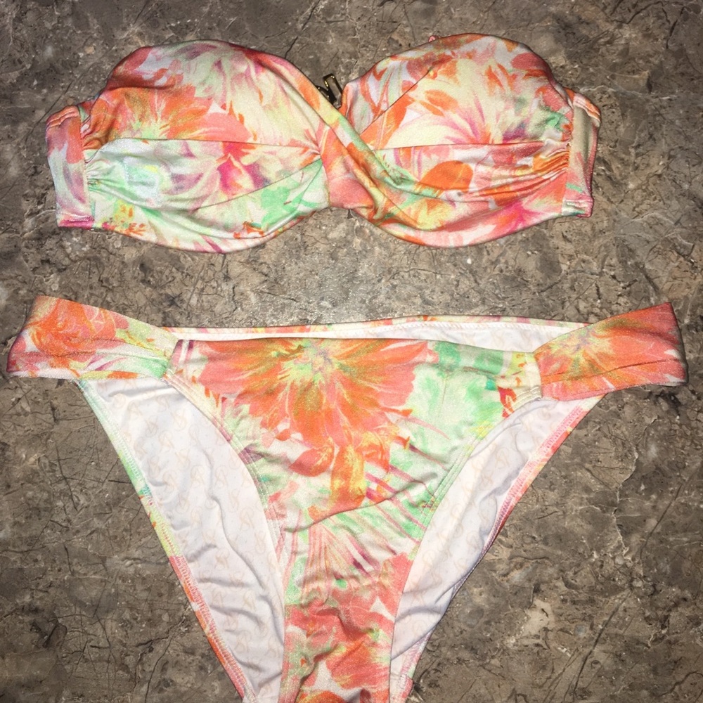 Victoria’s Secret Bikini